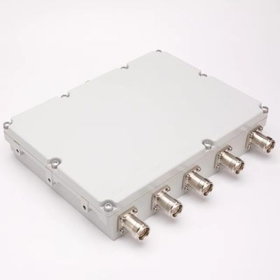 아웃도어 트라이 밴드 로우 피임 컴바이너 RF 컴바이너 698-960 1710-2170 2300-2700MHz IP65