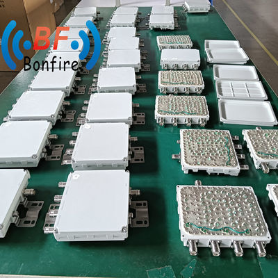 4.3-10f DIN-F 1710-2700MHz 4포트 로우 피임 RF 쿼드 밴드 조합기 RF 쿼드플렉서 2.630kg