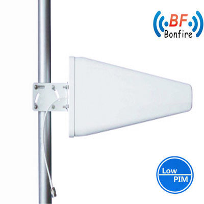 698-2700MHz 듀얼 포라라이즈드 4G LTE 패널 방향 셀 야외 무선 안테나
