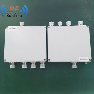 2700 MHz 4.3-10 여성 쿼드 밴드 조합기 HL-1727-847701 843301 실내/외부 IP65