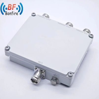 1710-2170MHz 2300-2690MHz RF 낮은 PIM 디플렉서 N 여성 커넥터 4 차원 조합기