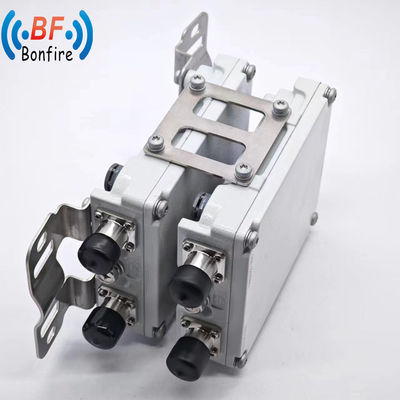 실내/외부 IP65 1710-2170MHz 2300-2690MHz RF 디플렉서 7/16DIN 여성 연결 장치