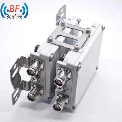 트리플렉서 2300-2700MHz RF 트리플 밴드 컴바이너 SMB 여성 인터페이스 4.3-10 F / DIN-F / DIN F