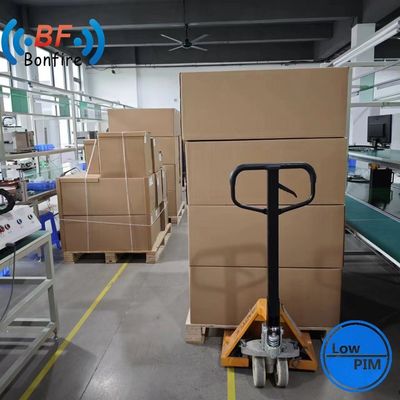 실내 멀티 시스템 수동 GPS 안테나 1710-2700 3300-4000MHz Vswr 1.5 1 50ohm N 여성