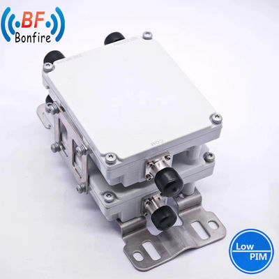 1710-2170MHz 2300-2690MHz 퍼스트넷 솔루션을 위한 HLQ-XXXXX VHF 마이크로파 듀플렉서