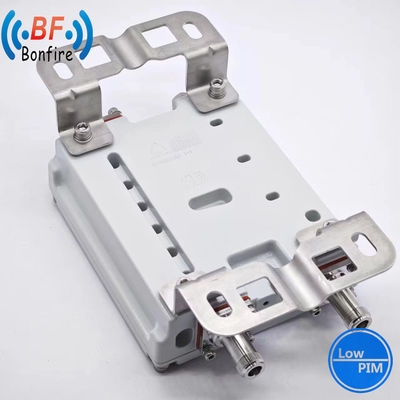 HLQ-XXXXX 쿼드 밴드 로우 픽 RF 컴바이너1710-2170MHz 2300-2690MHz 빨간색 검은색
