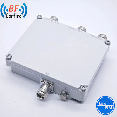 1710-2170MHz 2300-2690MHz 네트워크 커버리지용으로 낮은 PIM 조합 VHF UHF 밴드 듀플렉서