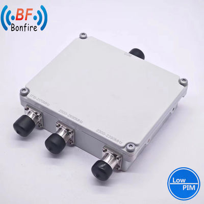 1710-2170MHz 2300-2690MHz 네트워크 커버리지용으로 낮은 PIM 조합 VHF UHF 밴드 듀플렉서