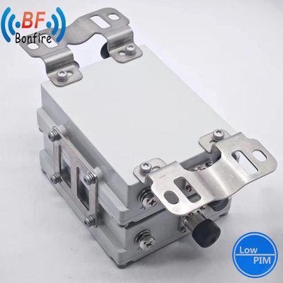 1710-2170MHz 2300-2690MHz 트립렉서 라디오 주파수 3 대역 RF 로우 핑 조합자 SMA 여성