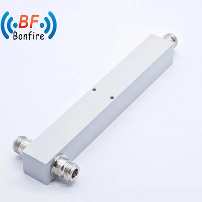 350-3800MHz DIN-F -160dbc IP65 0.510kg의 총 무게의 2 차원 반응 전력 분할기