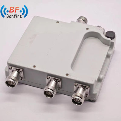 회색/붉은/검은 트리플렉서 698-960 1710-2170 1920-2710 2300-2400 2500-2700MHz RF 디플렉서 DAS IBS용 듀얼 밴드 조합기