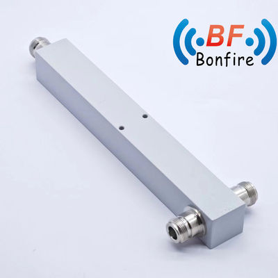 698-4000MHz N 여성 -160dbc IP65 2 차원 반응 전력 분할기 DIN-F/4.3-10-F/DIN-F
