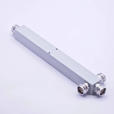 698-4200MHz Pim-160dbc N 타입 커넥터와 함께 3 차원 전력 분할기 아래 데이터 테이블 참조