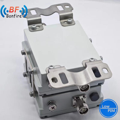 4.3-10f DIN-F 트리플렉서 RF 결합기 200W 2300-2400 2500-2700MHz N 여성 커넥터