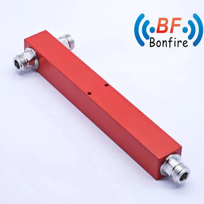 2차원 전력 분할기 617-4000MHz N 여성 IP65 꿰매 22.00cm * 7.00cm * 4.00cm 패키지 크기