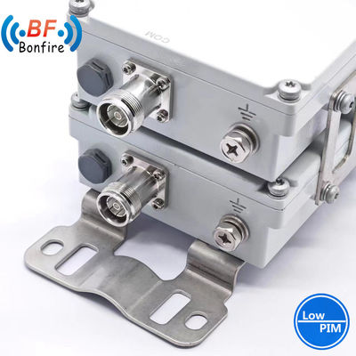 맞춤형 로우 픽 -155dbc 2300-2400 2500-2700MHz 트립렉서 RF 디플렉서 조합기