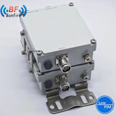1.500kg 패키지 총중량 2300-2400MHz 트리플렉서 RF 듀얼 밴드 컴바이너 디플렉서