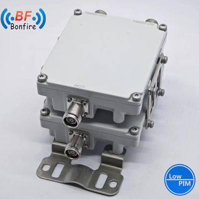 RF 트리플렉서 디플렉서 컴바이너 1710-1880 1920-2170 2300-2400 2500-2700MHz 단일 4.3-10f -160 Dbc IP67