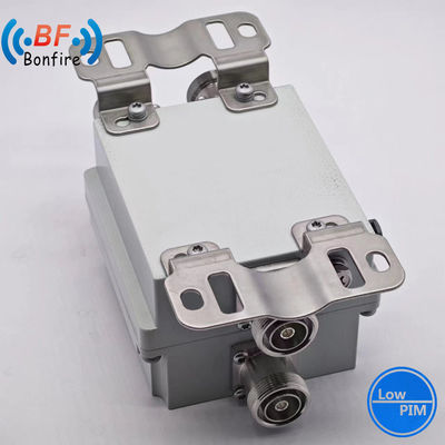맞춤형 RF 디플렉서 트리플렉서 2300-2400 2500-2700MHz DAS IBS용 회색 랙 마운트 2u
