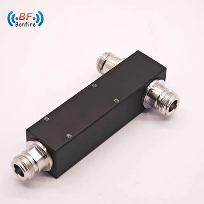 12.00cm * 7.00cm * 4.00cm 패키지 크기 5000-6000MHz 2차원 전력 분기 N 레이더 시스템에 대한 여성