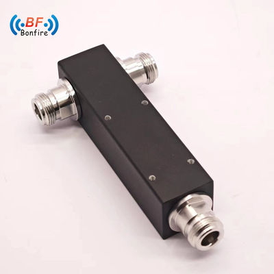 500W 2차원 전력 분산기 5000-6000MHz -155dBc 4.3-10 여성 IP65 맞춤형 회색