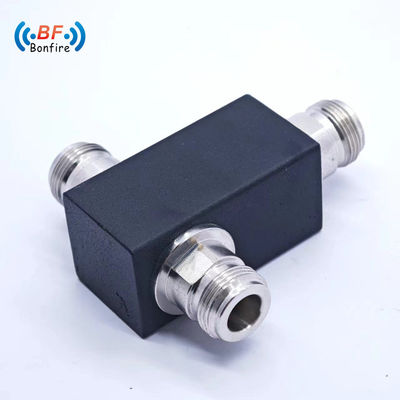 500W 2차원 전력 분산기 5000-6000MHz -155dBc 4.3-10 여성 IP65 맞춤형 회색