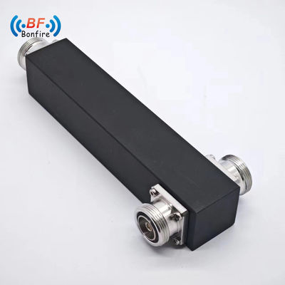 500W 2차원 전력 분산기 5000-6000MHz -155dBc 4.3-10 여성 IP65 맞춤형 회색