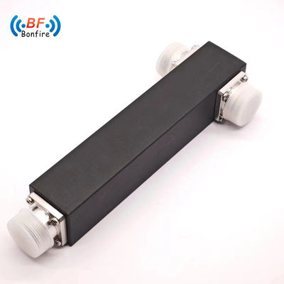 0.510kg 패키지 5000~6000MHz 2차원 스플리터/디바이더 DIN 여성 실내/외부 IP65