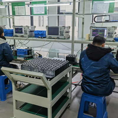 패키지 총중량 2,000kg 2 in 1 하이브리드 결합 결합기 4.3-10 F 실내/외부 IP65