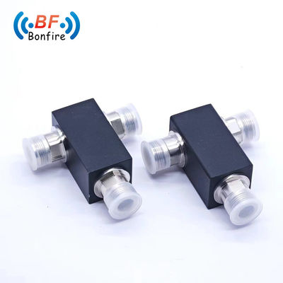 0.510kg 패키지 617-4000MHz 2차원 전력 분할기 결합 전력 분할기 N-F/4.3-10-F/DIN-F