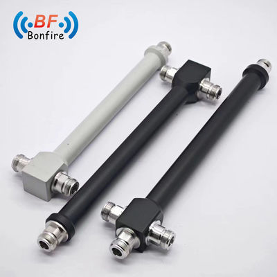 IP65 실내/외부 RF 멀티밴드 스플리터 617-4000MHz 2 차원 전력 스플리터 분기기