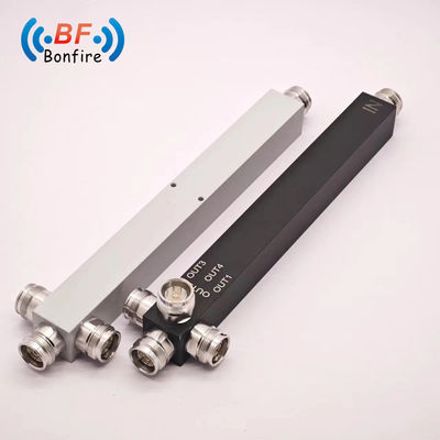 0.510kg 총중량 전기통신용 2차원 617-4000MHz 전력 분산기