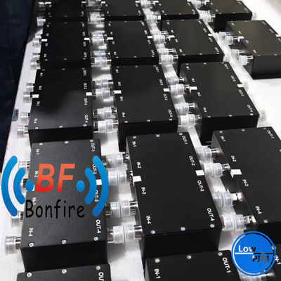 4.3-10 여성 -160dbc 300W 4 in 4 아웃 하이브리드 결합기 698-3800MHz