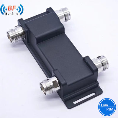 회색 하이브리드 커플러 VHF 617-3800MHz N 여성 인터페이스 인 빌딩