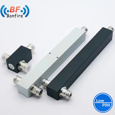 50W RF 2 차원 전력 분할기 SMA 여성 커넥터 타입 350-3800MHz 기지 스테이션