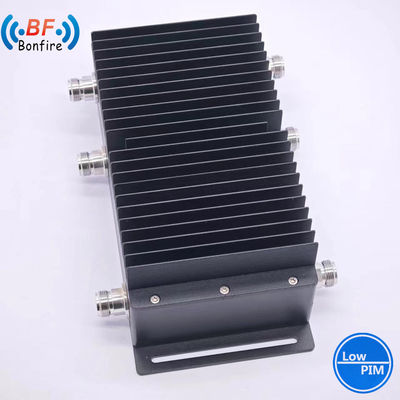 하이브리드 결합기 698-4000MHz RF 광대역 하이브리드 결합기 4X4 결합기 맞춤형 빨간색