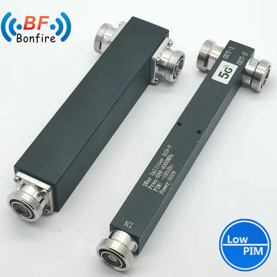 30W 2차원 마이크로파 전력 분할기 / 분할기 주파수 698-3800MHz SMA-F 커넥터 Bts/Ibs