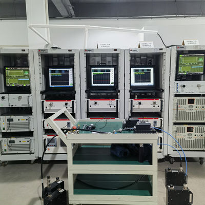 698-4000MHz 4X4 4에서 300W 155pim RF 하이브리드 커플러