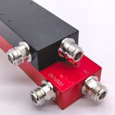 698-4000MHz N F 회색/붉은/검은/개인용 실내/외부 IP65 방향 결합기