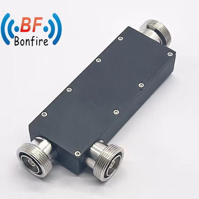 20W N 여성 쌍방향 결합기 1.5GHz-4.5GHz 주파수 사용자 정의 색상