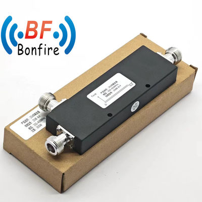 성능 패시브 컴포넌트 1.5GHz-4.5GHz 20W 20dB 커넥터 RF 방향 결합기