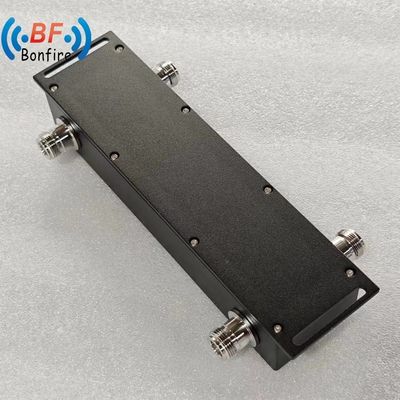 2X2 3dB RF 패시브 하이브리드 결합기 하이브리드 결합기 698-3800MHz 실내/외부 IP65