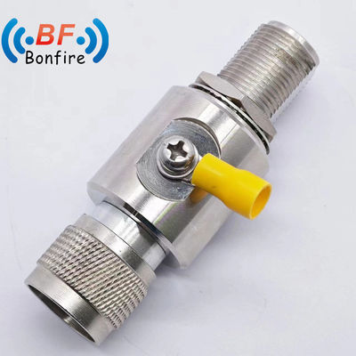 보증 DC-6000MHz UHF N-M에서 N-F 인터페이스를 가진 코아시얼 번개 RF 차단기