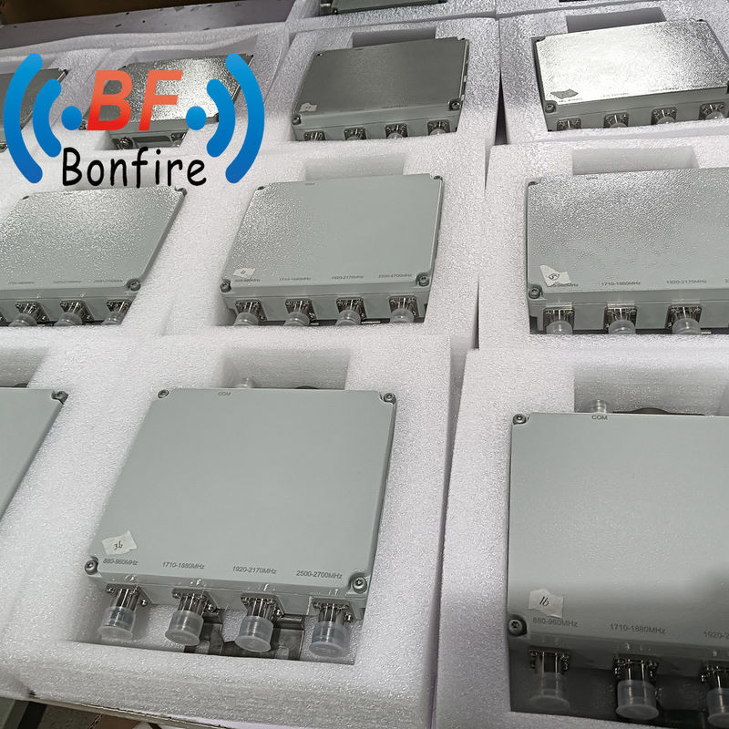 5g 조합기 698-3800MHz RF 광대역 낮은 PIM 쿼드플렉서