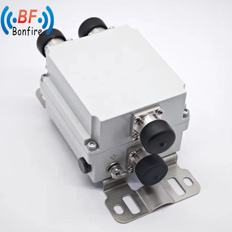 실내/외부 IP65 1710-2170MHz 2300-2690MHz RF 신호 단위 듀얼 밴드 듀플렉서 조합기