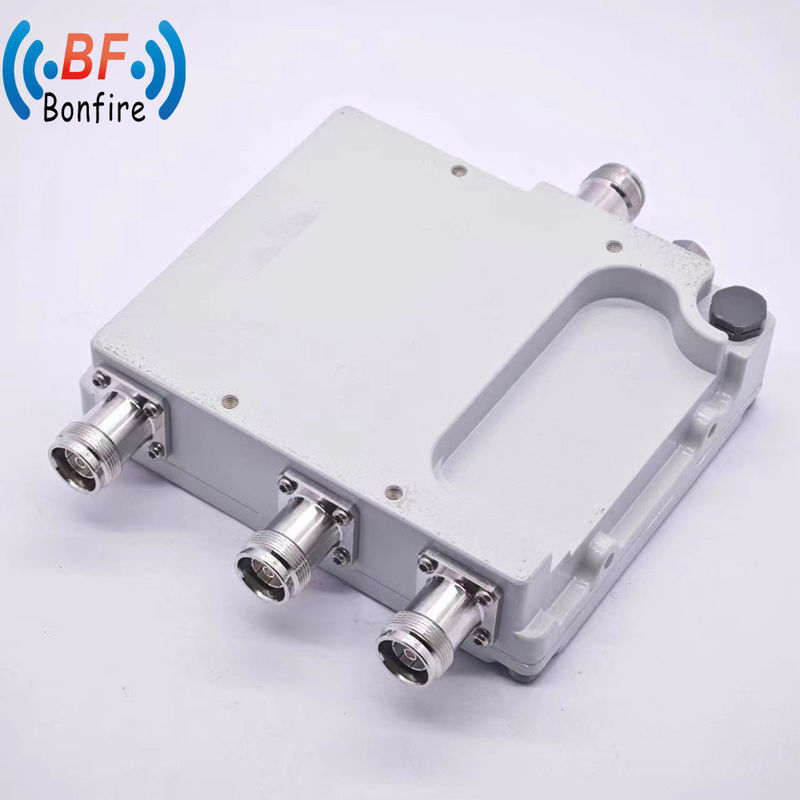 1710-2170MHz 2300-2690MHz VHF UHF 밴드 RF 듀플렉서 SMB 여성 인터페이스와 디플렉서