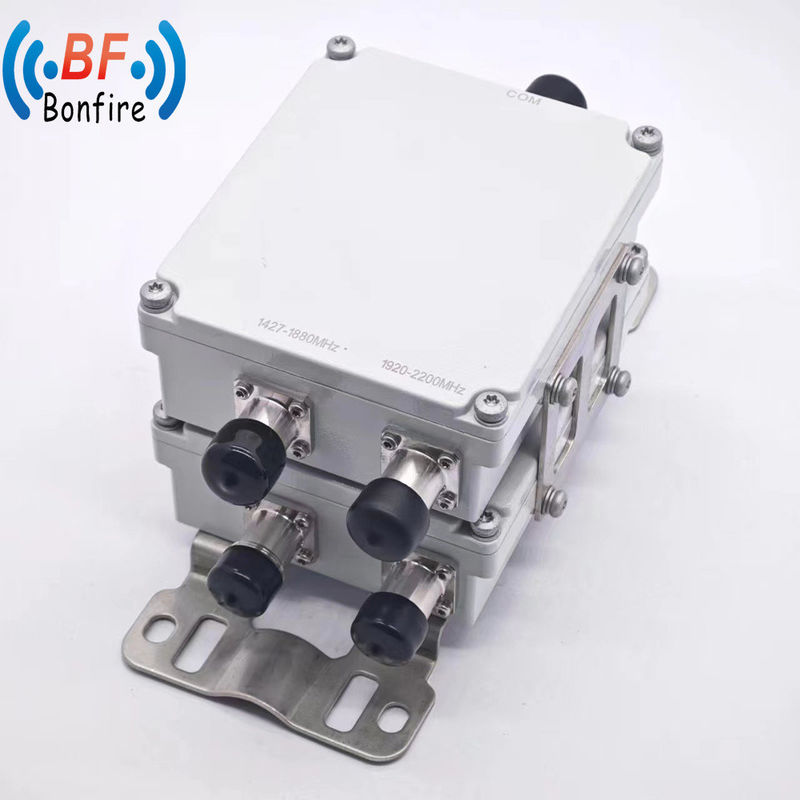 트리플렉서 2300-2700MHz RF 트리플 밴드 컴바이너 SMB 여성 인터페이스 4.3-10 F / DIN-F / DIN F
