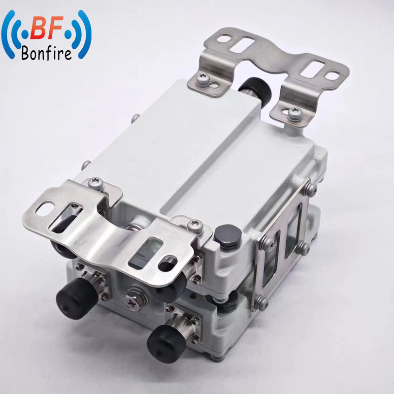 1710-1880/1920-2170/2300-2700MHz RF 트리플렉서 5g 트리 밴드 조합기 4.3-10 여성 유형