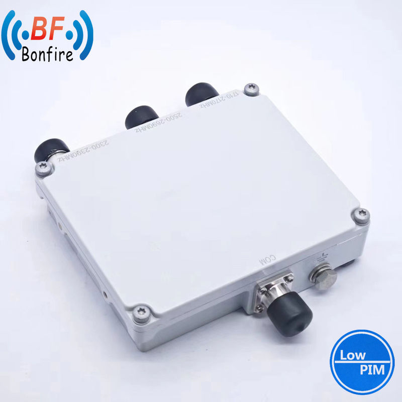 UHF 전력 2500-2700MHz 4차원 하이브리드 결합 결합기 N 여성형 HLQ-XXXXX