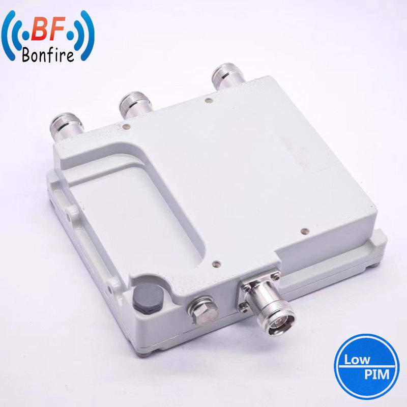 VHF UHF 듀플렉서 1710-2170MHz 2300-2690MHz 이중방향 라디오 리플렉서 시스템용 디플렉서